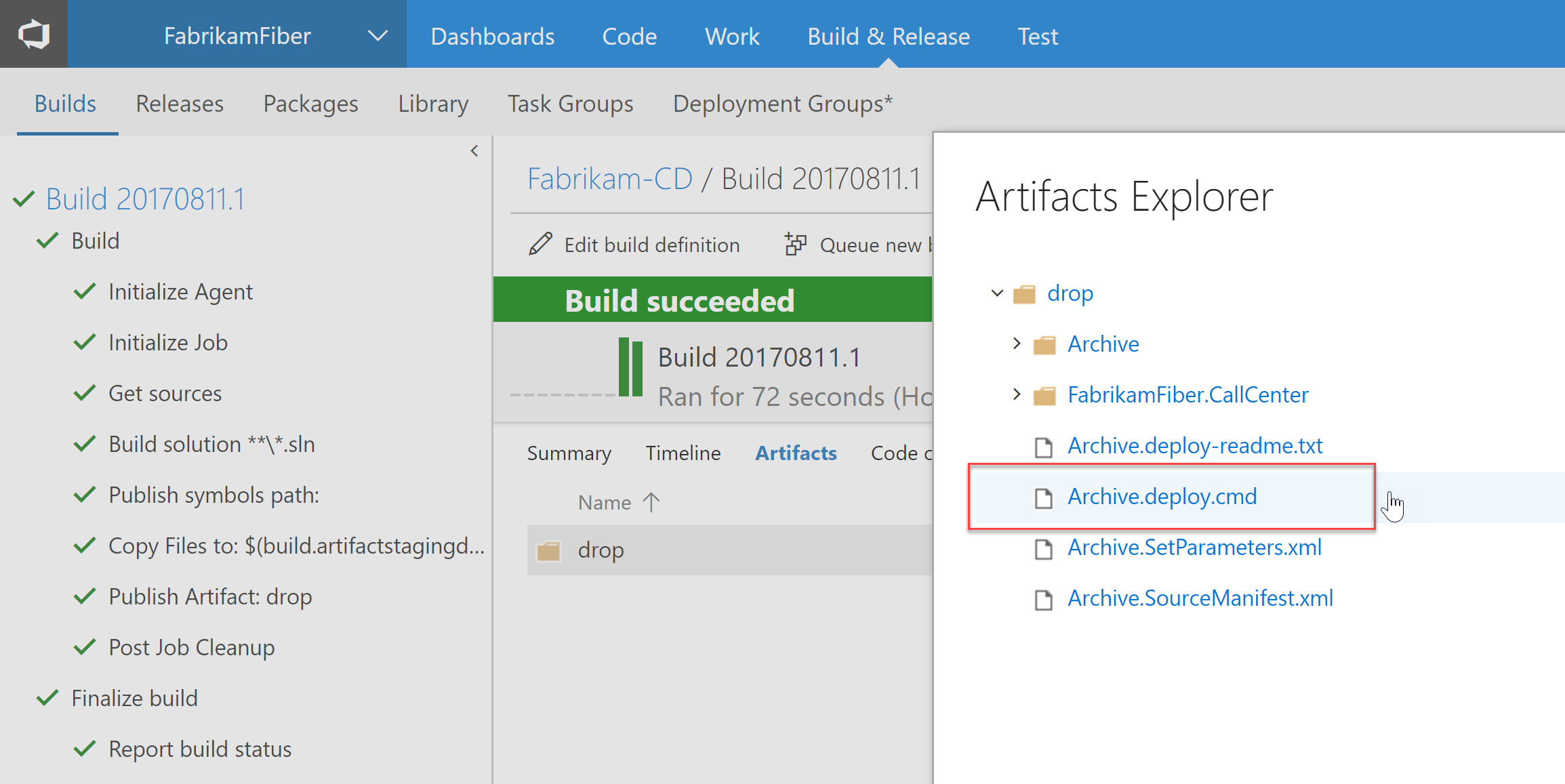 Build de uma aplicação ASP.NET, com os arquivos de publicação do Web Deploy (em destaque, o script de implantação com a extensão ".deploy.cmd", gerado automaticamente)