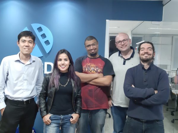 Koji, Grazi, Lucas, Elemar e Giovanni na Lambda3